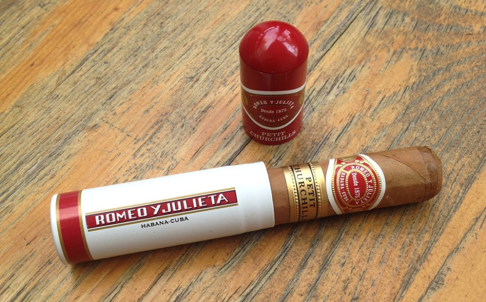 What Should I Do With Cigars in Tubes? Havana House