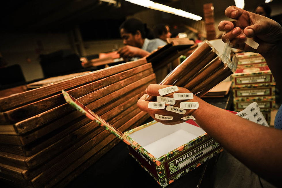 How are Cigars Made? Cigar Making Process Havana House